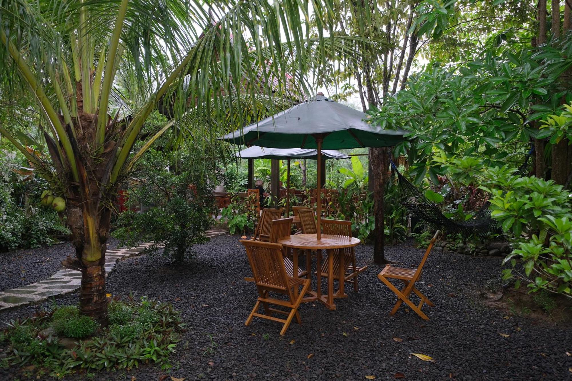 Java Turtle Lodge Meru Betiri Banyuwangi  Exterior foto